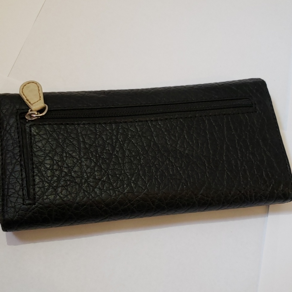 Nine West Tri-Fold Wallet - Picture 6 of 7